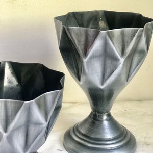 Black Antique Finish High Quality Top Selling Candle <b>Jars</b> with Diamond Design Metal with Base Table Top Candle Vessel Bowls - Product Image 2