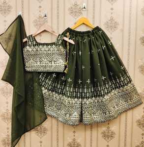 Lahenga Choli ปักเลื่อมด้วยงานเย็บที่สวยงามกำลังมาแรง - Product Image 2
