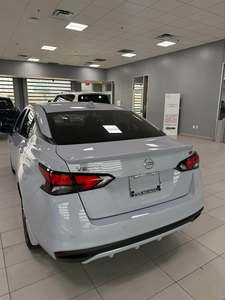 Pre-owned Clean 2025 Nissa-n vers-a S Sedan 4D - Product Image 5