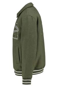 Chaqueta universitaria de lona de invierno de alta calidad con cuello levantado y logotipo frontal estilo de hombro caído con mangas de cuero para hombres - Product Image 5