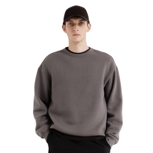 Sweat-shirt décontracté pour homme, coupe classique, 410 GSM, doublure en molleton de coton, écologique, col rond, surdimensionné, personnalisable OEM - Product Image 1