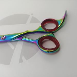 Tijeras de Peluquería de Acero Inoxidable con Recubrimiento de Titanio Arcoíris, Tijeras de Corte de Pelo con Cuchilla Afilada para Uso en Salones de Belleza - Product Image 2