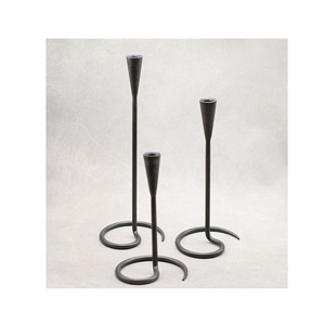 Lanternes à bougies en métal artisanales de luxe, idéales pour les mariages, les fêtes, les occasions festives et les intérieurs élégants - Product Image 3