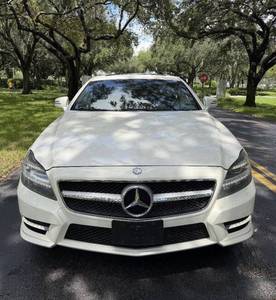 Mercedes-Benz CLS 550 4MATIC Luxe d'occasion à prix réduit, modèle 2014, à vendre - Product Image 2