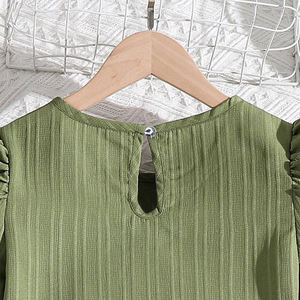 ชุดเสื้อผ้าสำหรับเด็กหญิงวัยหัดเดินพิมพ์โลโก้แบบกำหนดเองชุดเสื้อผ้าผ้าฝ้ายและกางเกงสำหรับเด็ก - Product Image 2