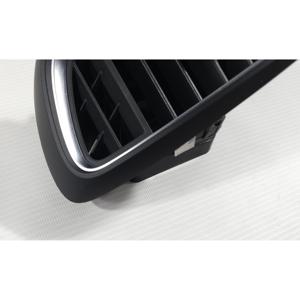 Grille d'aération du tableau de bord côté droit RENAULT Scenic Série 687605833R (16>) - Product Image 6