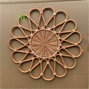 Meilleure vente en gros Plaques de présentation en rotin orange Napperon en rotin Boho Offre Spéciale OEM Napperon Plaque de présentation en osier du Vietnam - Product Image 2