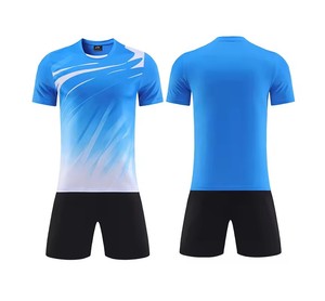 เสื้อฟุตบอลผู้ชายดีไซน์ล่าสุดปี 2026 ชุดฟุตบอลเปล่าแบบกำหนดเอง ขายดี ไซส์ผู้ใหญ่ พร้อมบริการสกรีนโลโก้ - Product Image 3