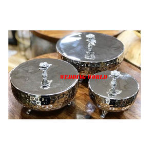 Pot à bonbons en métal fait à la main de qualité supérieure serveur de noix fantaisie forme ronde en gros nouveau pot de fruits secs en métal - Product Image 1