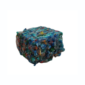 Déchets de bouteilles en plastique en vrac disponibles pour la vente au détail, les distributeurs et les unités de transformation - Product Image 3