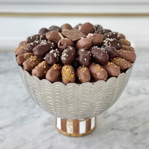 Bol à chocolat en aluminium gravé à la main en argent Ware avec bois et base de vadrouille Bol à chocolat moderne au design japonais en Inde - Product Image 2