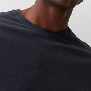 Vente en gros T-shirt uni à manches courtes et col rond imprimé anti-rides 100% tissu en jersey de coton T-shirt Streetwear pour hommes et femmes - Product Image 5