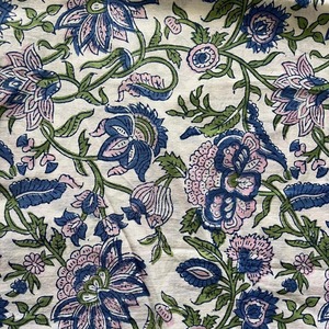 Petite trousse de maquillage en coton matelassé fait main style bohème avec impression en blocs Cadeaux de voyage personnalisés pour femmes - Product Image 6