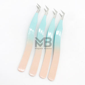 Pince à cils pour extensions de volume au design élégant, personnalisable avec marque privée, à pointe longue pour isolation des cils - Product Image 1
