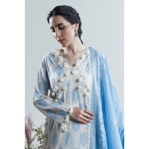 Ensemble de costume 3 pièces pour femme en tissu slub imprimé laqué avec dupatta brodée FE-52066 - Product Image 3