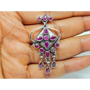 ต่างหูสตั๊ดทับทิมเงินสเตอร์ลิง925พร้อมวัสดุสีโรสโกลด์ประดับเพชรตัดแบบเจ้าหญิง-ของขวัญสำหรับเด็กหญิงและสตรี E0589-GS - Product Image 3