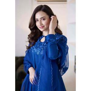 Conjunto de traje para mujer Blue Shadow Kalidaar con dupatta - Product Image 4