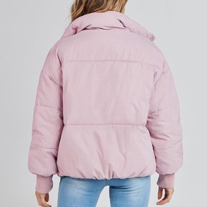 Blouson d'hiver matelassé court à manches longues pour femme, épais, avec fermeture éclair, design uni, respirant et imperméable - Product Image 3