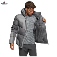 Manteaux en duvet imperméables surdimensionnés avec logo personnalisé pour hommes Veste bouffante légère noir-bleu Fermeture à glissière chaude en fourrure de mouton pour l'hiver