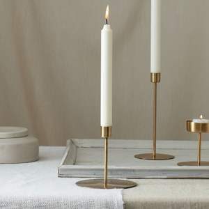 Elegante portavelas de metal para el hogar, sala de estar y decoración para fiesta de boda con diseño elegante - Product Image 1