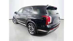 Vehículo Usado 2025 Limited AWD, Bajo Kilometraje, Transmisión Automática, Asientos de Cuero, Sin Accidentes y Listo para Usar - Product Image 2