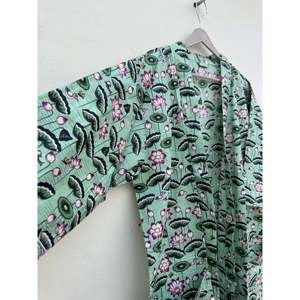 Robe kimono en coton imprimé à la main, peignoir indien à motif floral, silhouette ample, imprimé floral élégant - Product Image 4