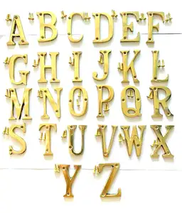 罗宾出口公司以实惠的价格提供高需求50毫米2英寸黄铜字母，用于房屋装饰