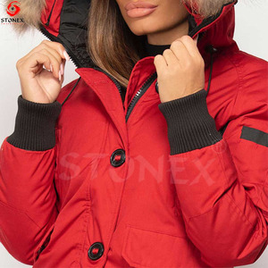 Chaqueta de bombardero con capucha de piel natural Botón y cierre de cremallera Capucha cálida con chaquetas de moda de piel desmontable - Product Image 3