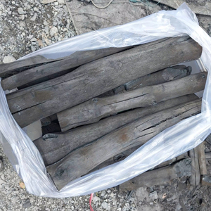 Bâton d'eucalyptus de haute qualité charbon de bois forfaitaire pour la cuisson au barbecue et le gril à longue combustion du Vietnam - Product Image 1