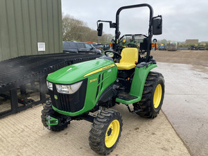 Mini tracteurs John Deere 3036 4WD 35 CV d'occasion à vendre - Product Image 2