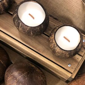 <b>Coconut</b> <b>Candles</b> for Export Vietnam Handcraft Handmade by Vietnam Available with Big Quantities - Product Image 2