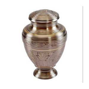 Urnes de crémation faites à la main à forte demande Accessoires funéraires Urne en laiton Artisanat de crémation en Inde de haute qualité - Product Image 2
