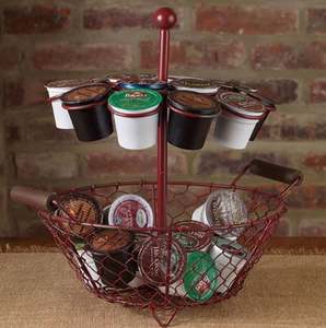 ผลิตภัณฑ์นี้เป็นโซลูชันการจัดเก็บพ็อดกาแฟ K-Cup ตะกร้าที่มีม้าหมุนแบบหมุนหรือขาตั้งเพื่อให้ง่ายต่อการเข้าถึงฝักกาแฟของคุณ - Product Image 1