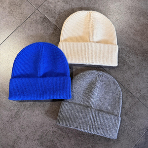 Gorro de Lana con Bordado 3D Personalizado, Gorro de Punto Moderno para Calle, Gorros Unisex Cálidos para Invierno, Proveedor OEM ODM - Product Image 3