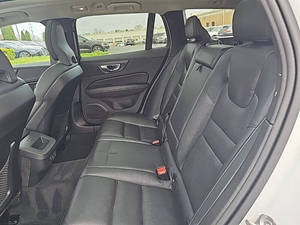 Volvo V60 Cross Country B5 Plus 2024 Usado en Excelentes Condiciones - Product Image 4