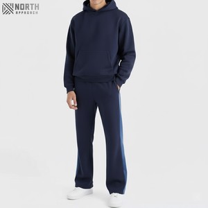 Survêtements d'hiver personnalisés de marque pour hommes, ensembles de jogging à capuche de couleurs unies, 2 pièces, de luxe, vente en gros - Product Image 4