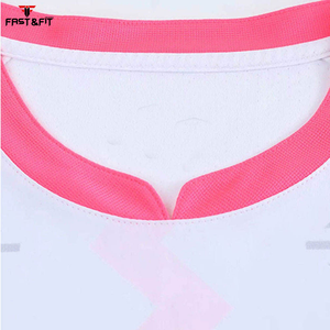 Diseño Popular tamaño adulto Slim Fit hombres fútbol uniforme 100% alta calidad hombres fútbol uniforme - Product Image 2