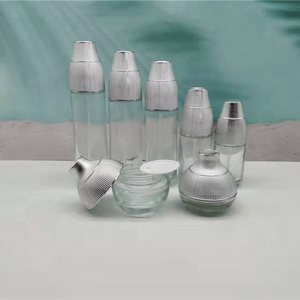 ชุดขวดผลิตภัณฑ์ดูแลผิวแบบครบวงจร - เก็บผลิตภัณฑ์บำรุงผิวครบชุดในบรรจุภัณฑ์แก้วพรีเมียม - Product Image 2