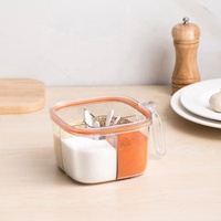 Boîte d'assaisonnement de cuisine en plastique PP à 4 plateaux Récipient à condiments en forme de rectangle avec cuillères Ensemble de pots à épices pour le stockage des casseroles