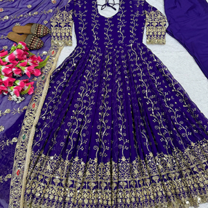 Traje Anarkali en un Nuevo Estilo Elegante, Vestido con Pantalón y Dupatta, Listo para Usar, Diseño de Vestido Anarkali - Product Image 1