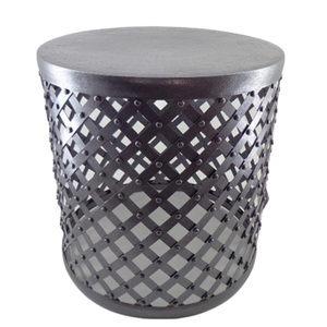 Juego de 2 faroles de hierro, faroles colgantes de Metal de lavado blanco de tamaño mediano para decoración de hogar y jardín, hechos a mano personalizados - Product Image 6