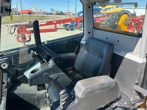 รถตักล้อยาง JCB 3TS Teleskid Loader ขนาด 3 ตัน แบบตีนตะขาบ เครื่องยนต์ EPA ขับเคลื่อน 4 ล้อ ดีเซล รถตักขนาดเล็กสำหรับงานก่อสร้าง - Product Image 4