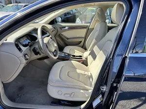 ใช้แล้ว2011 Audi A4 2.0T พรีเมี่ยม - Product Image 2