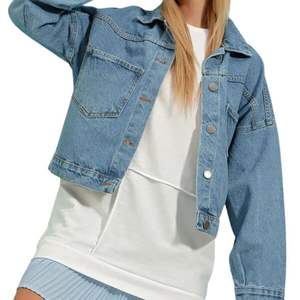 Chaqueta vaquera holgada de una sola botonadura para mujer OEM/ODM Chaqueta vaquera abotonada de estilo grunge de moda lavada versátil Corte desgastado - Product Image 4