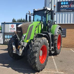 Vente en gros Tracteur Fendt 4WD 70HP Durable et puissant 30-180hp Machine agricole agricole avec moteur central et composants de boîte de vitesses - Product Image 1
