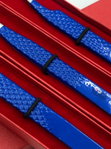 Pince à épiler professionnelle en acier inoxydable pour extensions de cils, 90 degrés, revêtement en poudre bleue, 10 mm de longueur, vente en gros, haute qualité, durable - Product Image 4