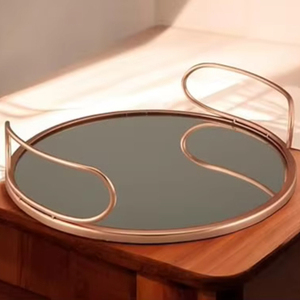 Plateau de service en cuivre fait à la main, plateau de service en cuivre pour cadeau de pendaison de crémaillère, plateau de service en cuivre au design moderne pour la vaisselle - Product Image 1