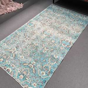 Tapis turc d'appoint 3,6x6,6 pieds, tapis vintage, tapis persan en laine bleu et blanc - Product Image 5