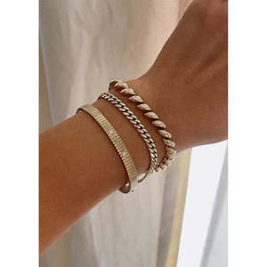 Pulsera Solis Ribbed IV Anniversary Diamond de Oro Sólido de 14k, Oro Amarillo, 0.50ctw, Diseño Elegante e Intrincado para un Accesorio con Estilo - Product Image 2