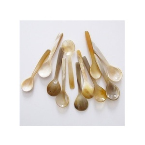 Ecofriendly buffalo horn spoon <b>set</b> handcrafted from natural horn for rustic lifestyle and artisanal kitchenware - Product Image 3